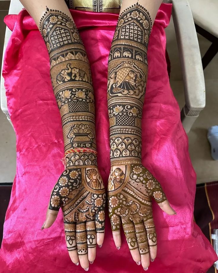 Top Mehandi Designer