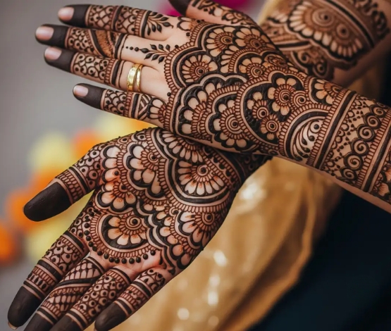 Unique Back Hand Mehndi Designs For The Bridesmaids